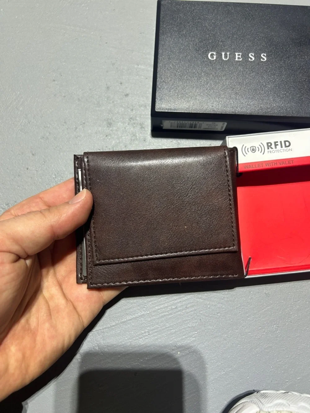 (NEW) Guess Brown Leather Wallet with RFID Protection